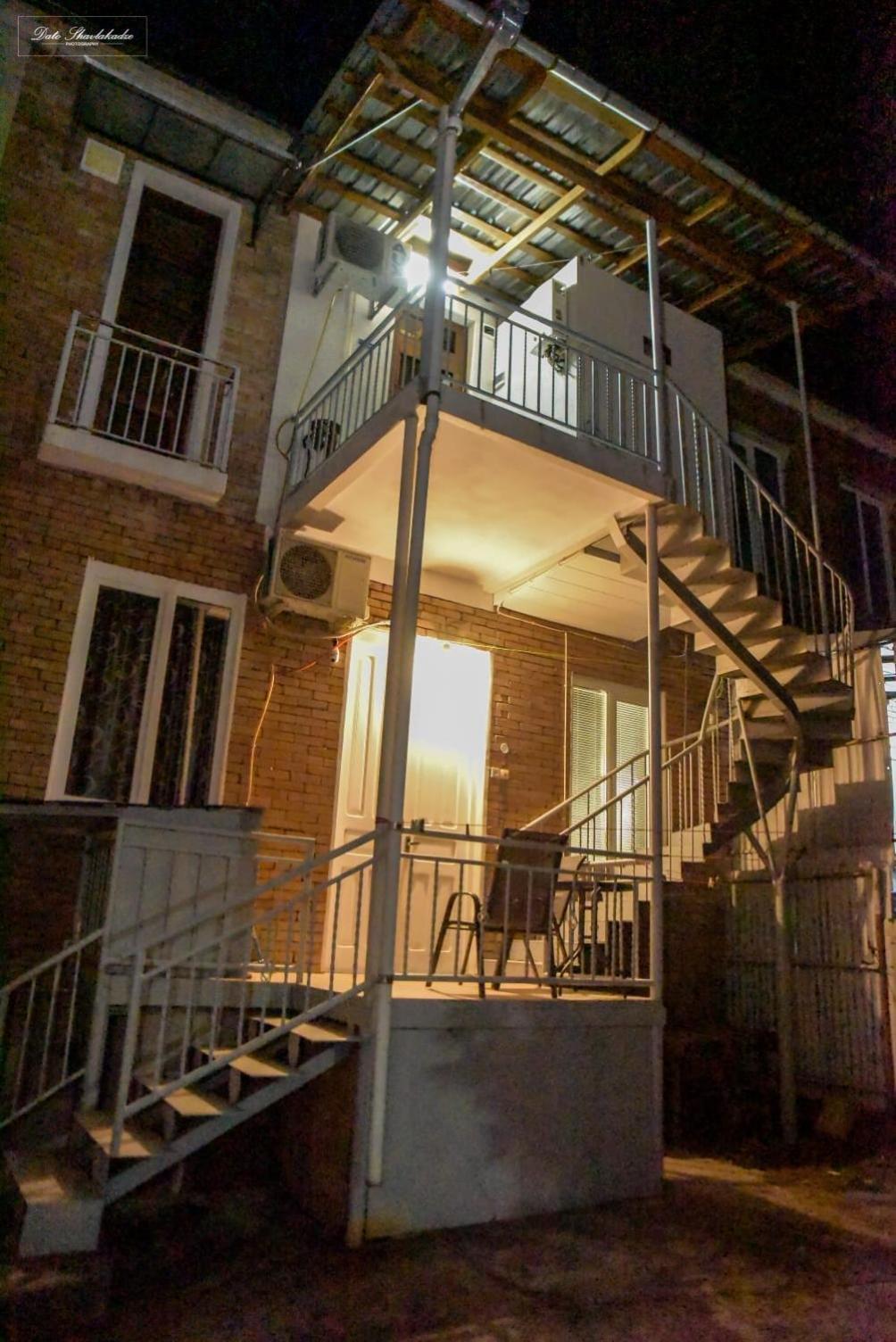 Apartment Soho Tabidze Кутаиси Екстериор снимка