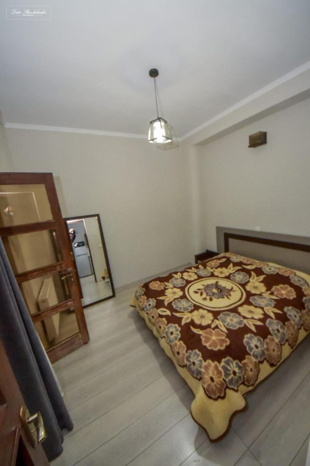 Apartment Soho Tabidze Кутаиси Екстериор снимка