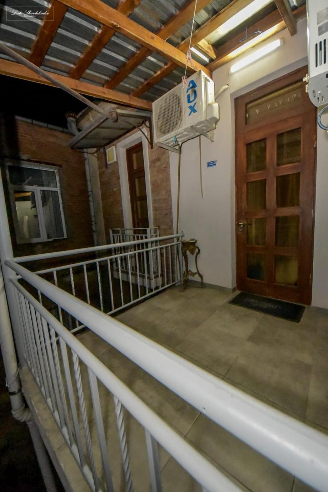 Apartment Soho Tabidze Кутаиси Екстериор снимка